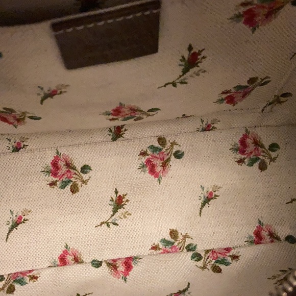 Authentic Gucci Supreme Crossbody - Picture 4 of 6